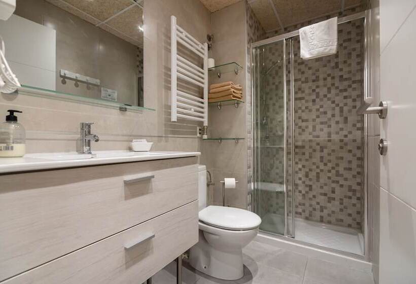اتاق استاندارد, Hostal House