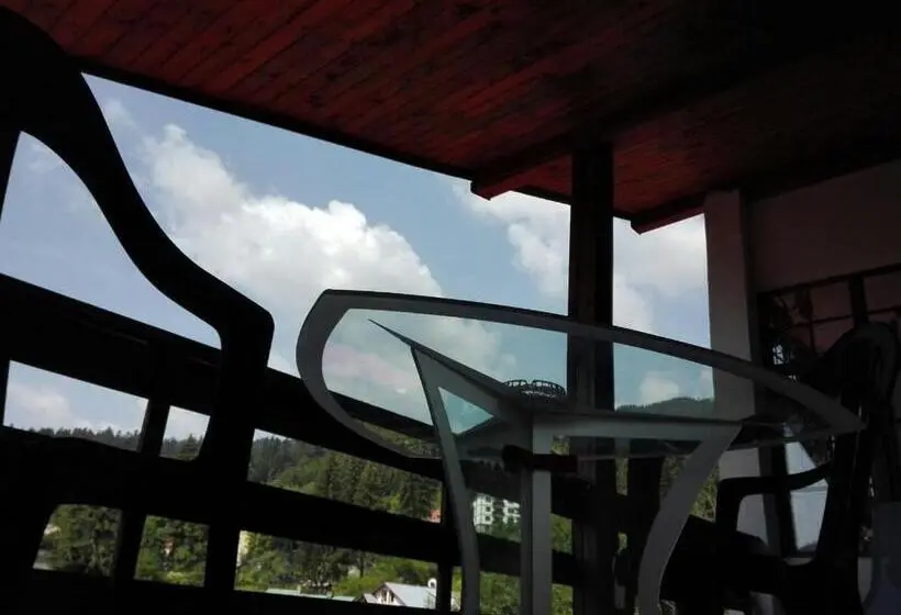 اتاق استاندارد با بالکن, New Aosta Garden