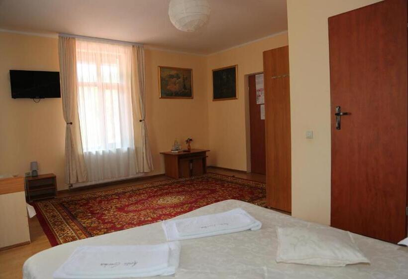 スタンダードトリプルルーム, New Aosta Garden