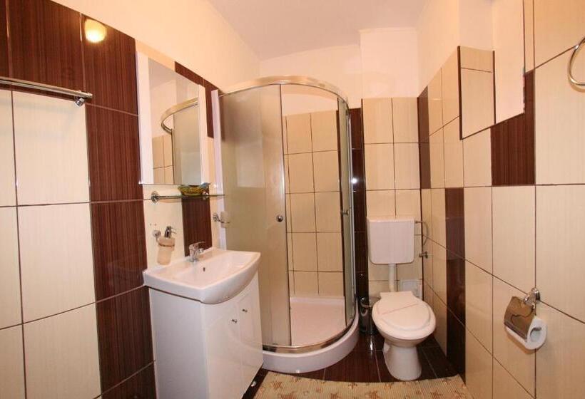 スタンダードトリプルルーム, New Aosta Garden