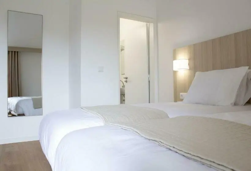 バルコニー付きスタンダードルーム, Hmb Fermentelos Hotels
