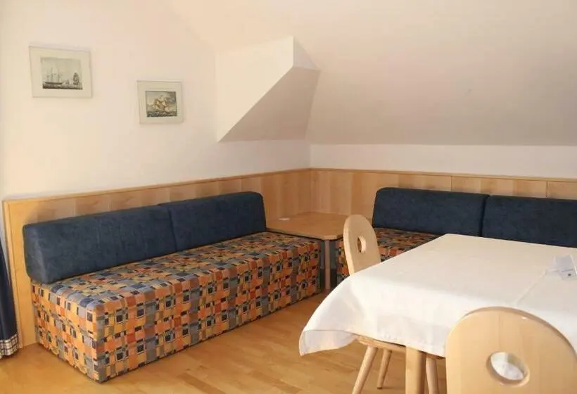 Huoneisto 1 Makuuhuone, Villa Grünewald