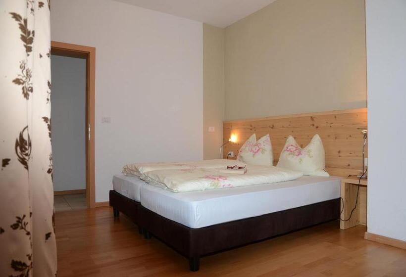 带2个卧室的公寓, Villa Grünewald