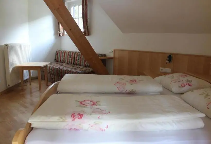 Huoneisto 2 Makuuhuonetta, Villa Grünewald