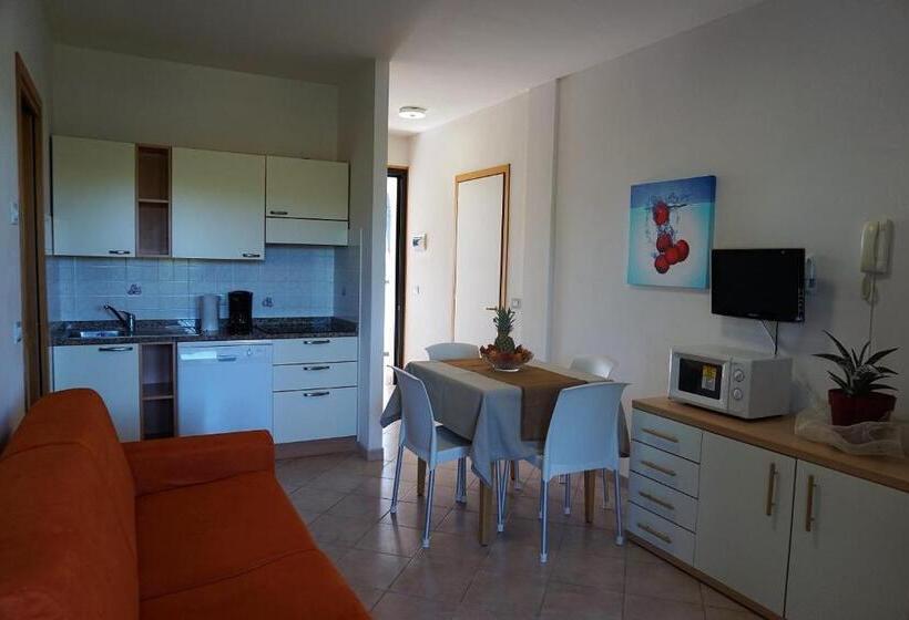 Апартаменты 1 Спальня, Villaggio Mare Blu