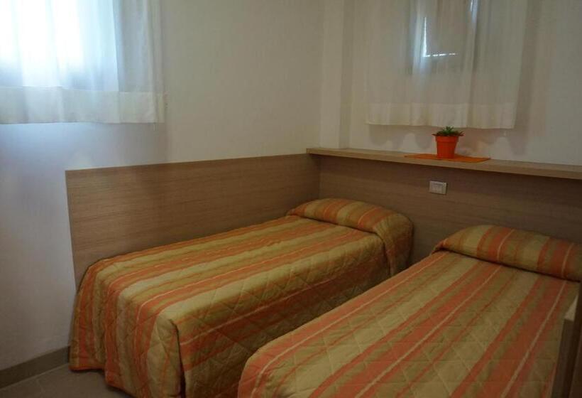 Люкс 2 Спальни, Villaggio Mare Blu