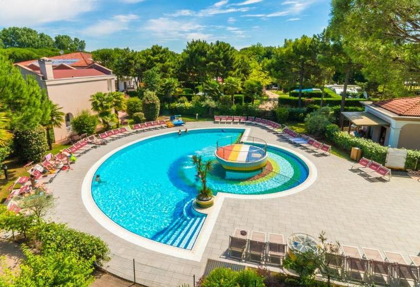 Люкс 2 Спальни, Villaggio Mare Blu