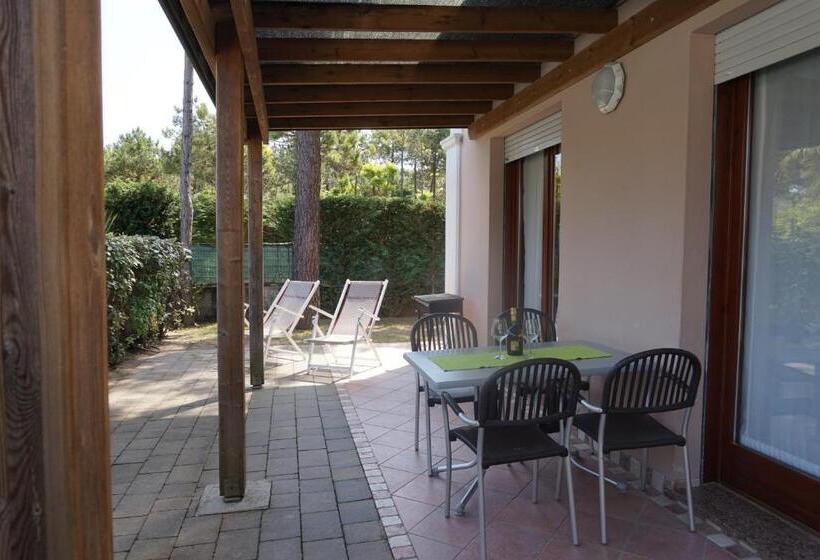 Люкс 2 Спальни, Villaggio Mare Blu