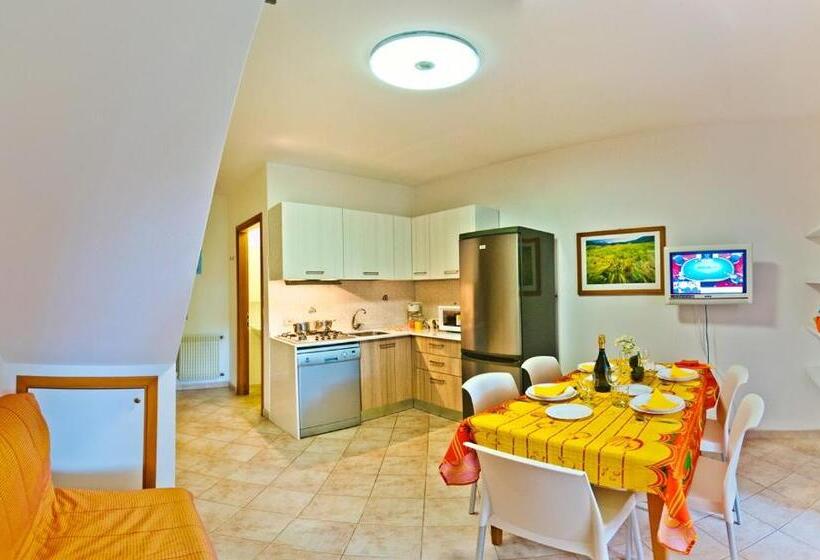 Вилла 1 Спальня Вид на Сад, Villaggio Mare Blu