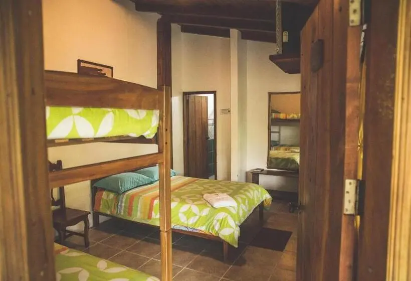 スーペリアの４人部屋, Hostal Las Palmas