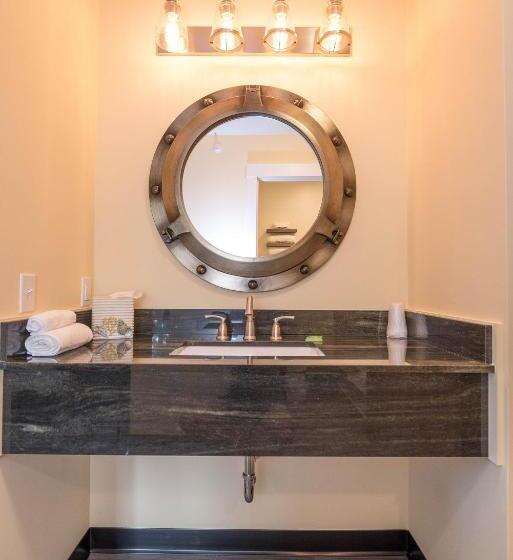 غرفة قياسية رباعية, The Inn On Mount Desert