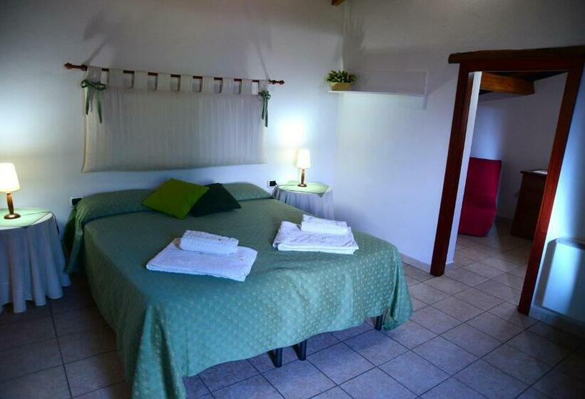 غرفة أساسية ثلاثية, Agriturismo Sa Perda Marcada