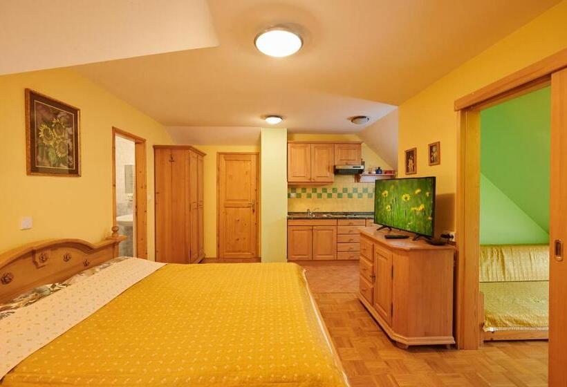 استودیو استاندارد با بالکن, Eco Tourist Farm Ravnjak