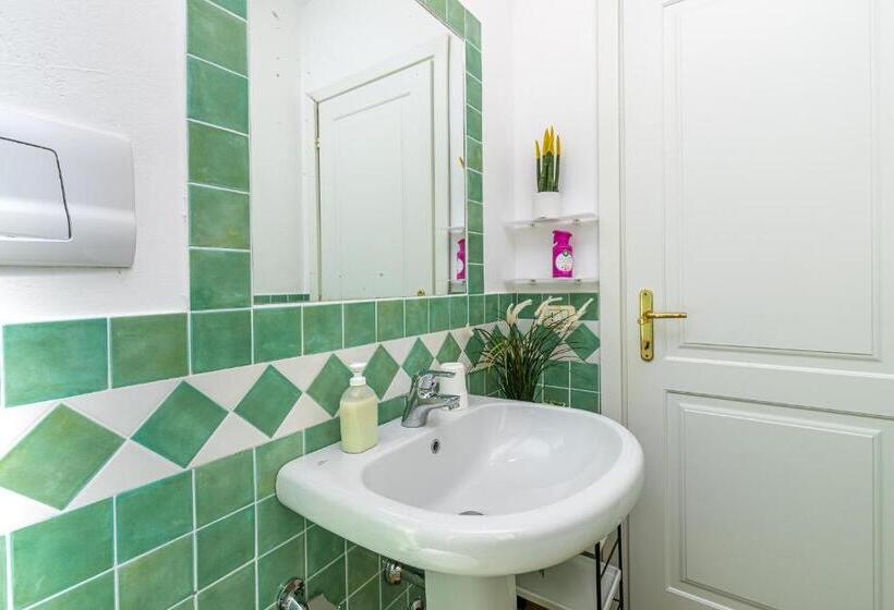 带1个卧室带泳池的公寓, Le Dimore Di Nettuno   Happy Rentals