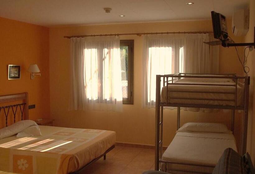 标准三人间, Hostal Mont Rock