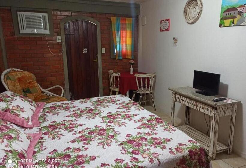 Номер Deluxe Вид на Сад, Pouzada Bom Clima   Servimos Cestas De Café Da Manhã   Melhor Custo Benefício Em Gravatá