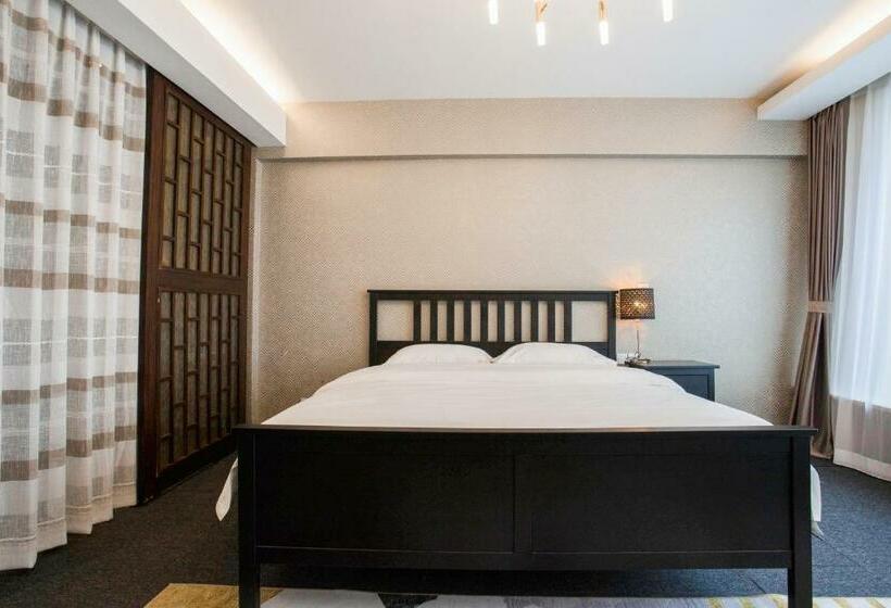 Номер Deluxe, The Palace Service Apartment Beijing