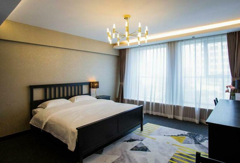 Номер Deluxe, The Palace Service Apartment Beijing