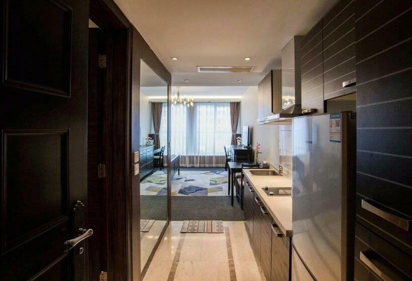 Номер Deluxe, The Palace Service Apartment Beijing