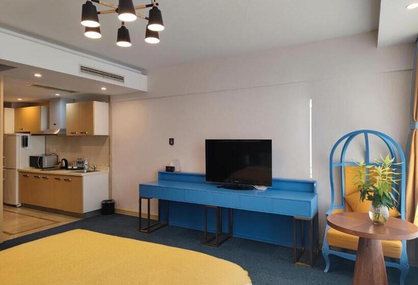 Номер Deluxe, The Palace Service Apartment Beijing