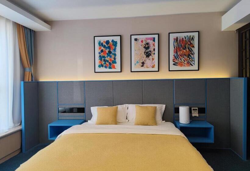 Номер Deluxe, The Palace Service Apartment Beijing