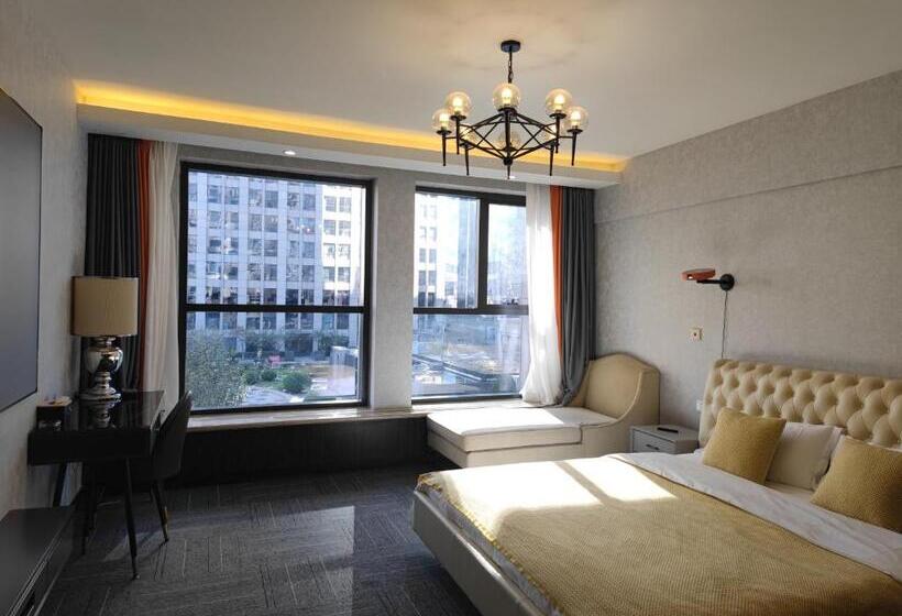 Студио Стандарт с Террасой, The Palace Service Apartment Beijing