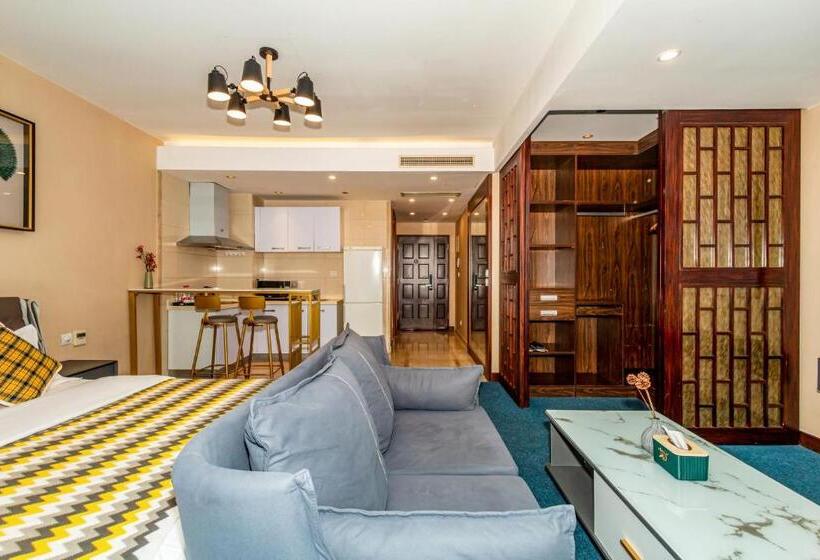 Студио Стандарт с Террасой, The Palace Service Apartment Beijing