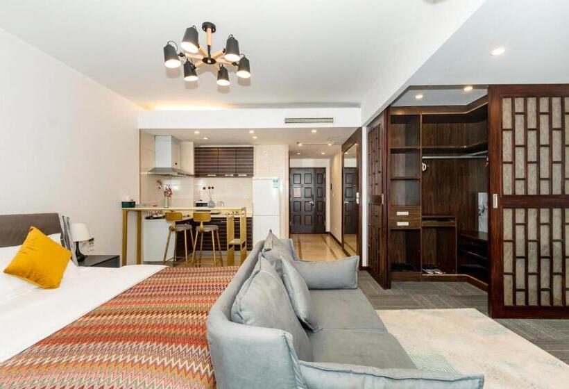 Студио Стандарт с Террасой, The Palace Service Apartment Beijing