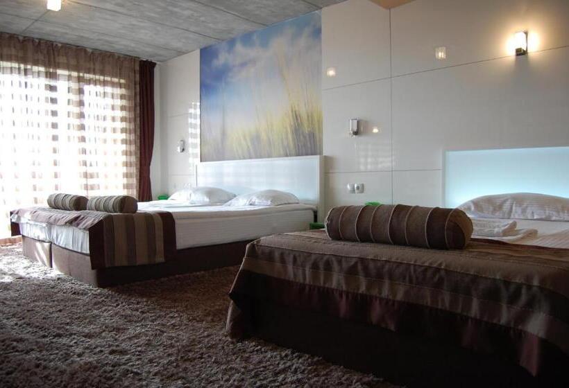 סוויטה משפחתית, Aparthotel Seasons Glavatarski Han