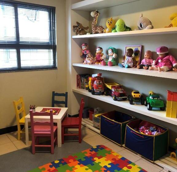 דירת חדר בקומת קרקע, Golfinhos Apart