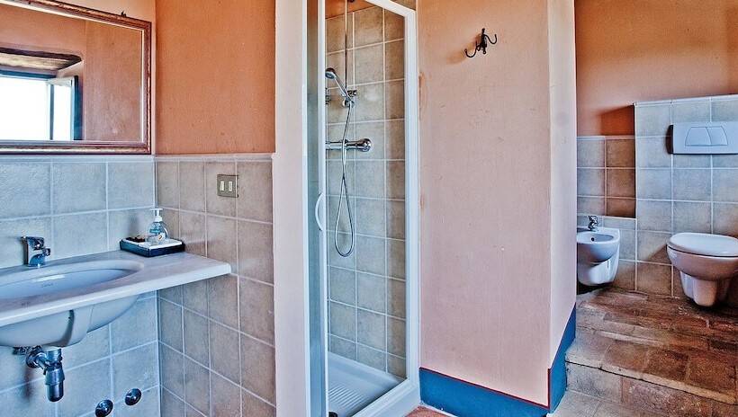 3ベッドルームアパートメント, Terra Di Michelangelo