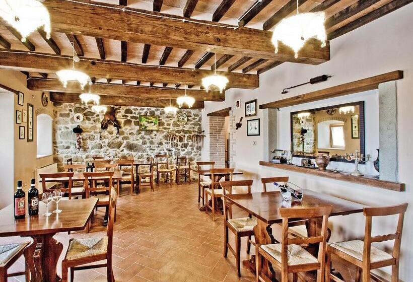 Standard studio with lake view, Terra Di Michelangelo