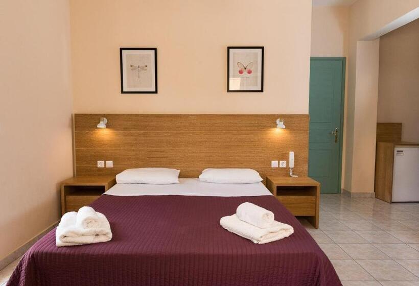 اتاق سه نفره دلوکس با چشمانداز دریا, Theano