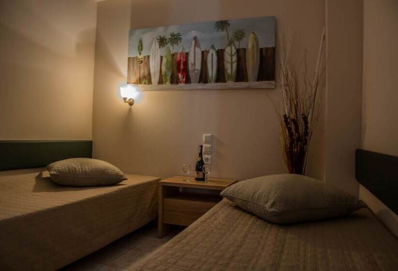 اتاق لوکس چهار تخته, Theano