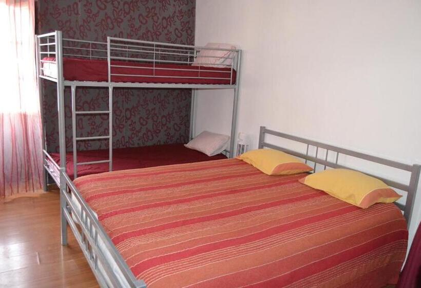 스탠다드 4인용 룸 공용 욕실, Aguarela Tavira