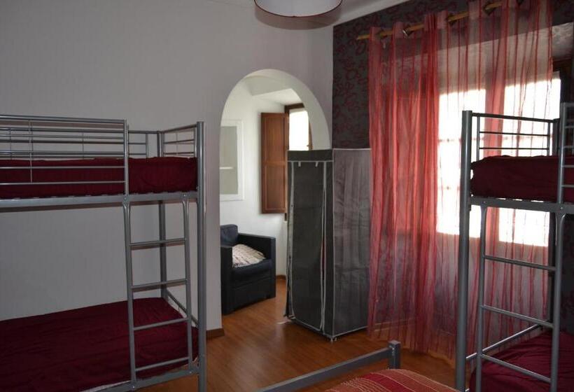 스탠다드 4인용 룸 공용 욕실, Aguarela Tavira