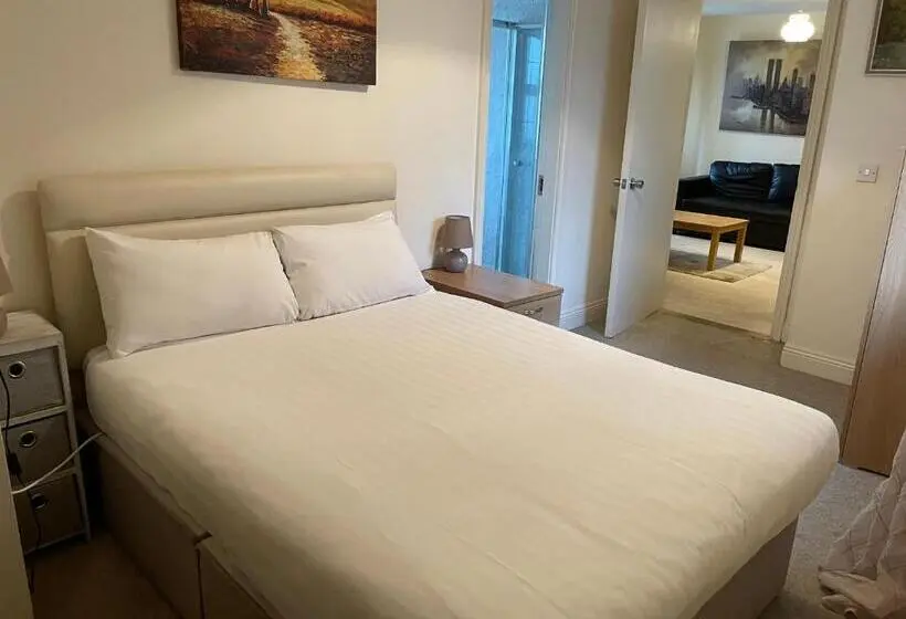 Studio Standard, An Stór Townhouse