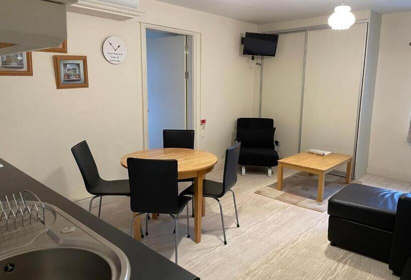 חדר סטודיו סטנדרד, An Stór Townhouse