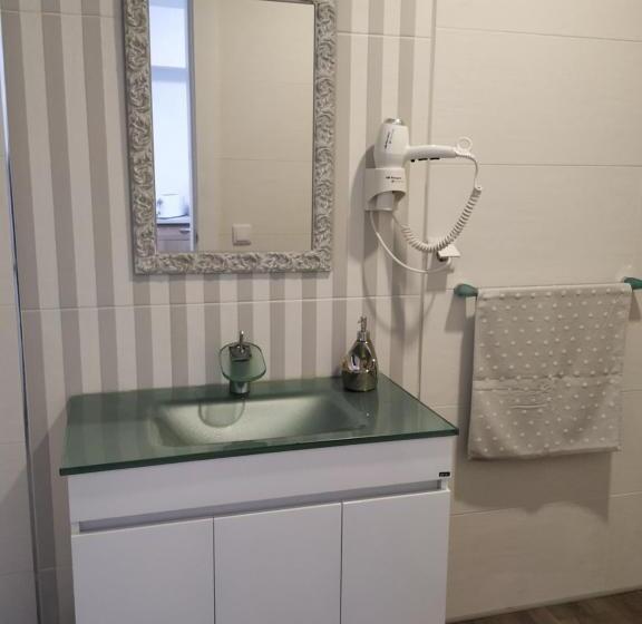 带共用浴室的标准房间, Casa De Hospedes Isaias