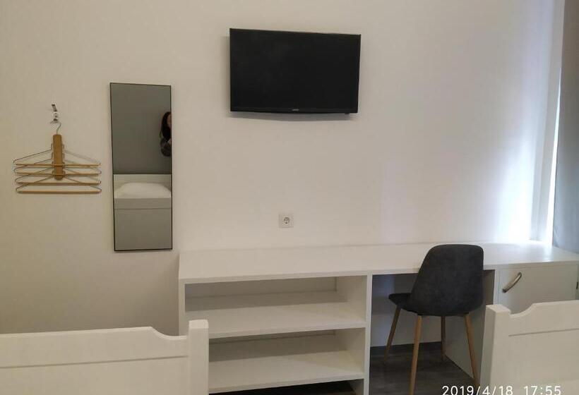 带共用浴室的标准房间, Casa De Hospedes Isaias