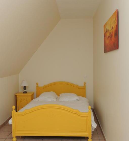 منزل غرفة نوم واحدة, Domaine De L'asenon