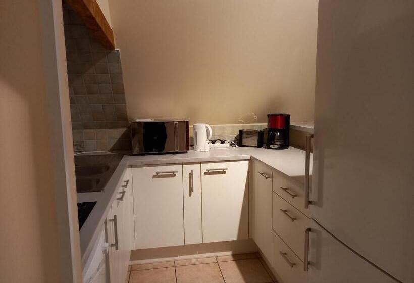 منزل غرفة نوم واحدة, Domaine De L'asenon