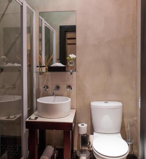 חדר סופריור, Firlane House