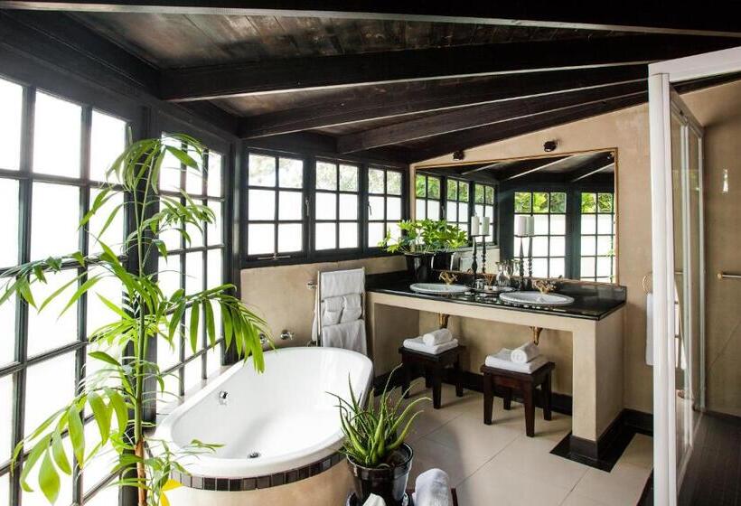 חדר דחוקס עם מיטת קינג, Firlane House