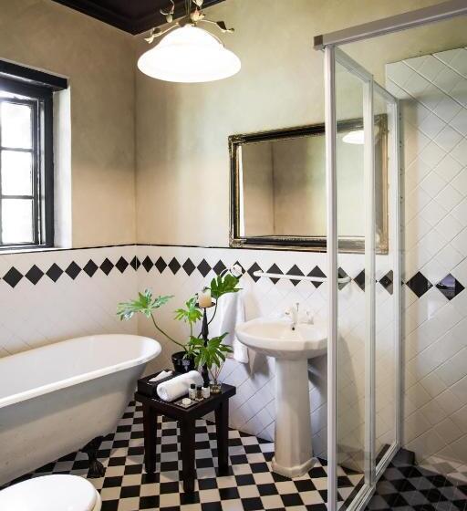 חדר אקזקיוטיב, Firlane House