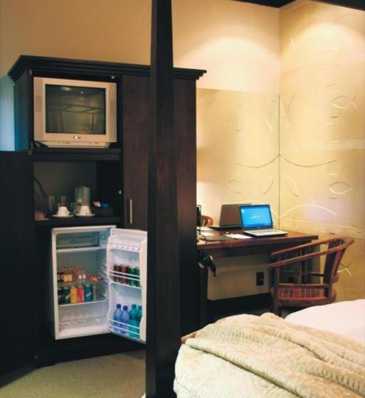 חדר אקזקיוטיב, Firlane House