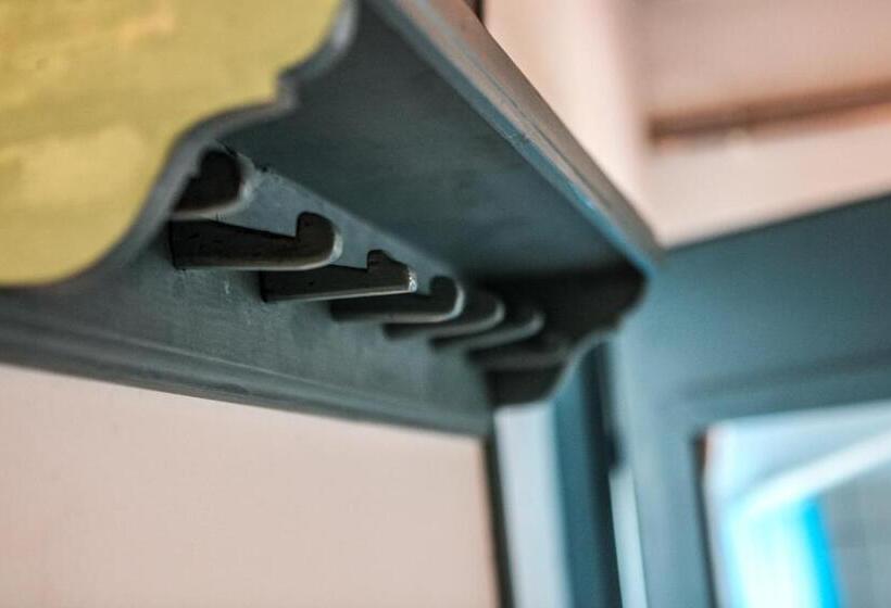 דירת חדר, Myrtus Pince és Vendégház