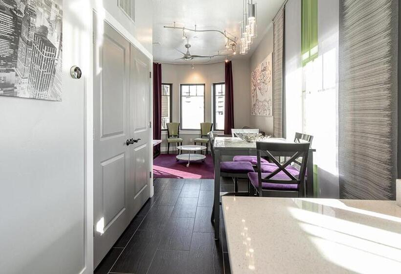 جناح, Aspenwood Manor South