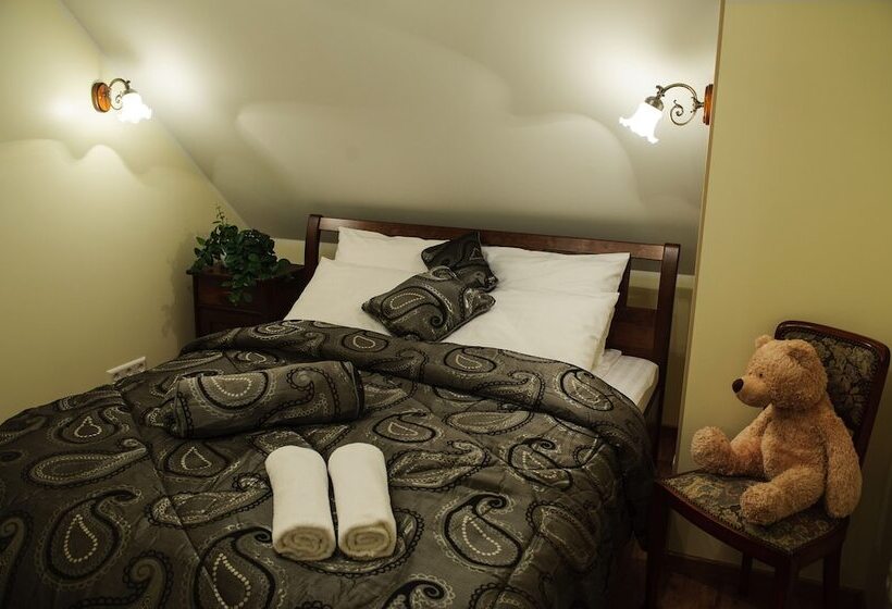 اتاق خانوادگی, Embrace Hotel & Apartments
