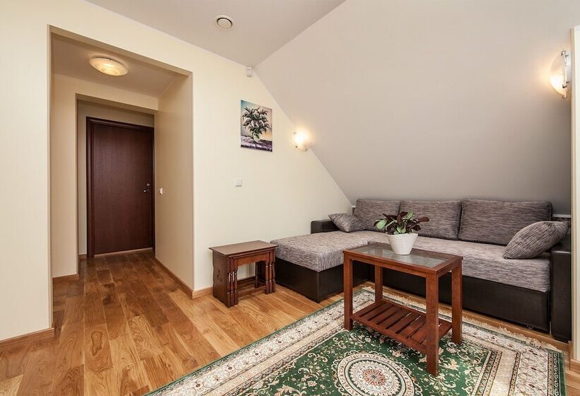 اتاق خانوادگی, Embrace Hotel & Apartments